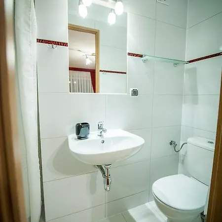 Giencyno Koncina Homestay