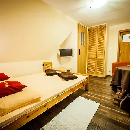 Giencyno Koncina Homestay Poronin